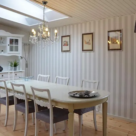 Idestrup Viii